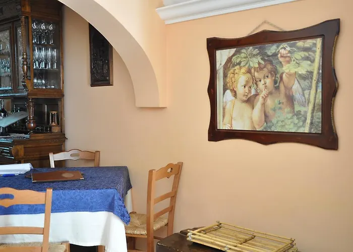 Al Borgo Antico Ristorante E Bed & Breakfast