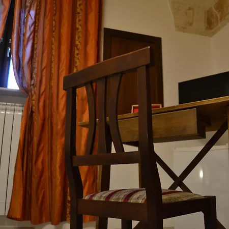 Bed & Breakfast Al Borgo Antico Ristorante E Crispiano